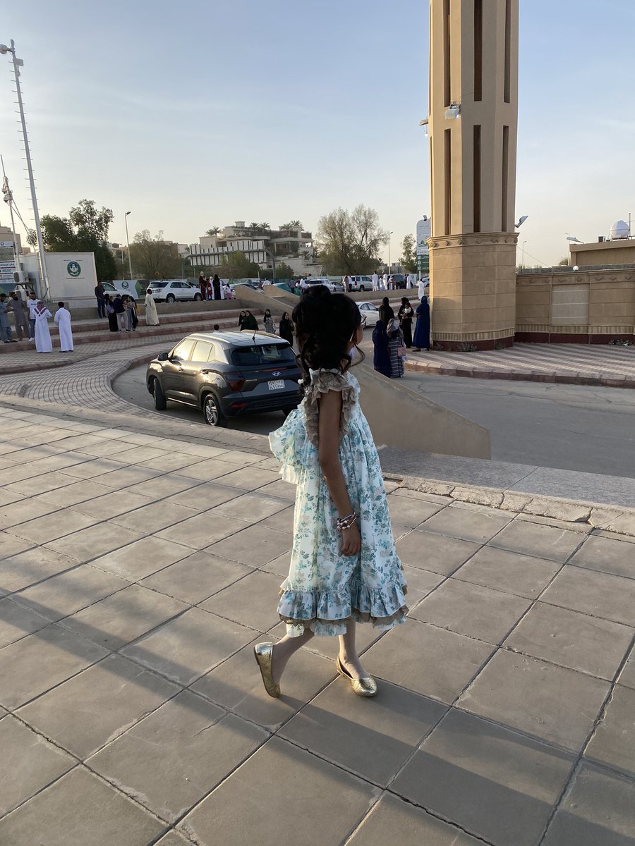 Fatima20al's tweet photo. صلاة العيد🤍 https://t.co/50jlAF3Fhb
