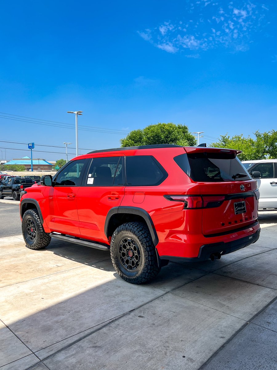 Solar Octane TRD Pro Sequoia doesn’t belong in the shadows.
-
#Toyota #Sequoia #TRDPro #SolarOctane #LetsGoPlaces #ToyotaSequoia @toyotausa @toyota