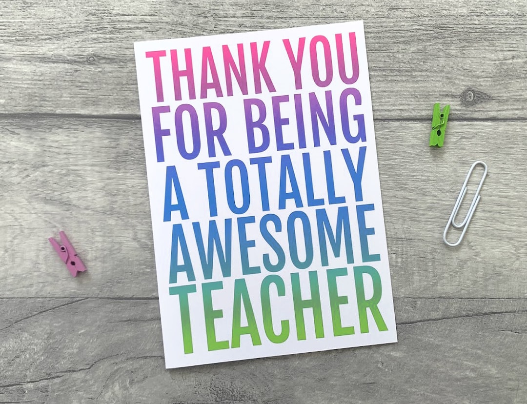 It's that time of year when we really want to say thank you to our awesome teachers! If you say it with a card you're sure to deliver a smile! buff.ly/3pgrDe3 #Earlybiz #onlinecraft #ThankYouTeacher