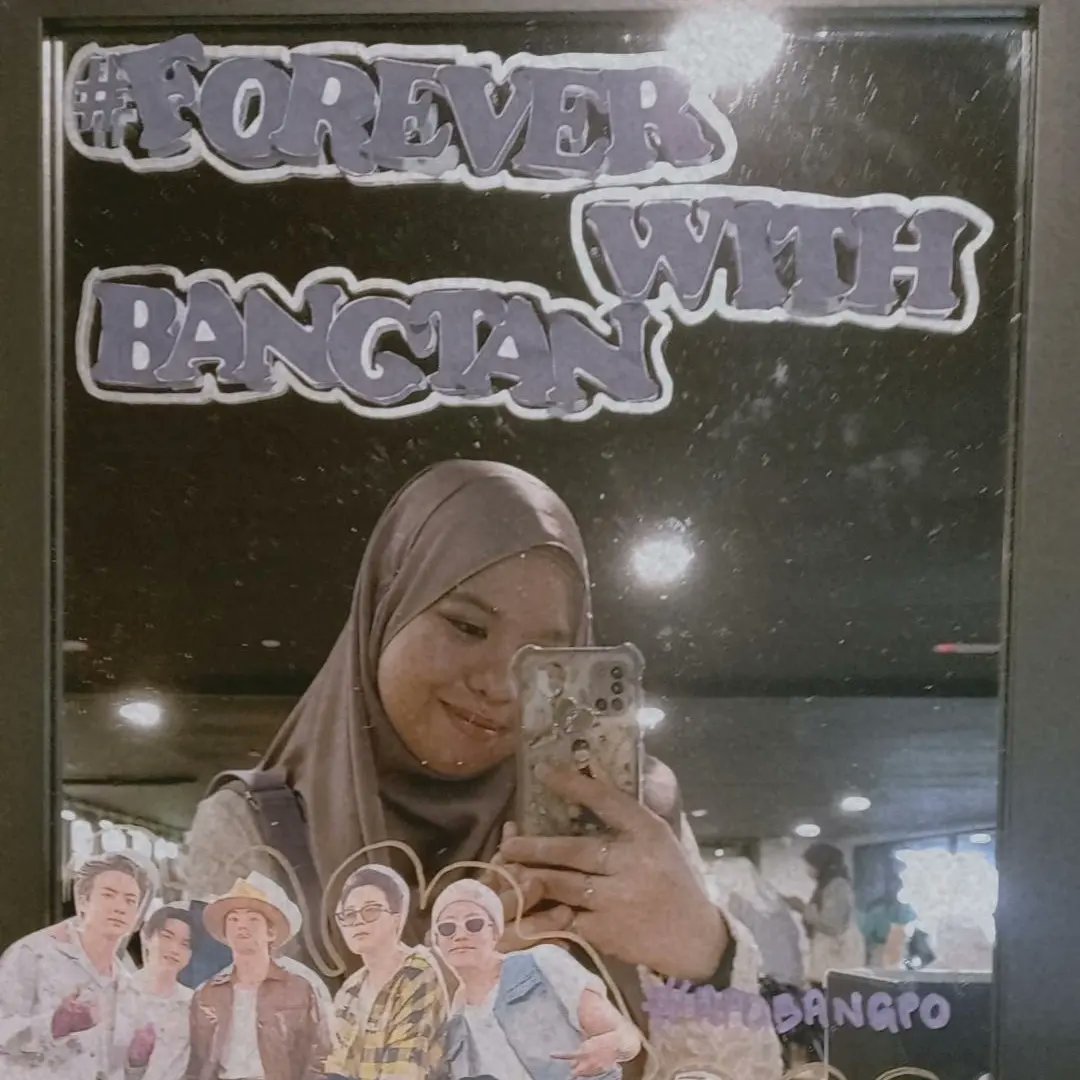 kimseokjincutie's tweet photo. Long overdue post, but here's some 📸 of mine from #ForeverWithBANGTAN 💜 https://t.co/PzvW5UjkCZ