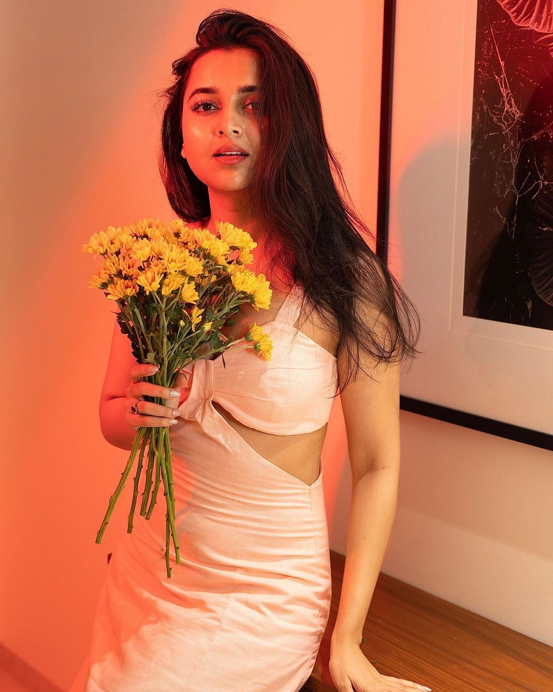 FzsFWhraYAIKbV8?format=jpg&name=large