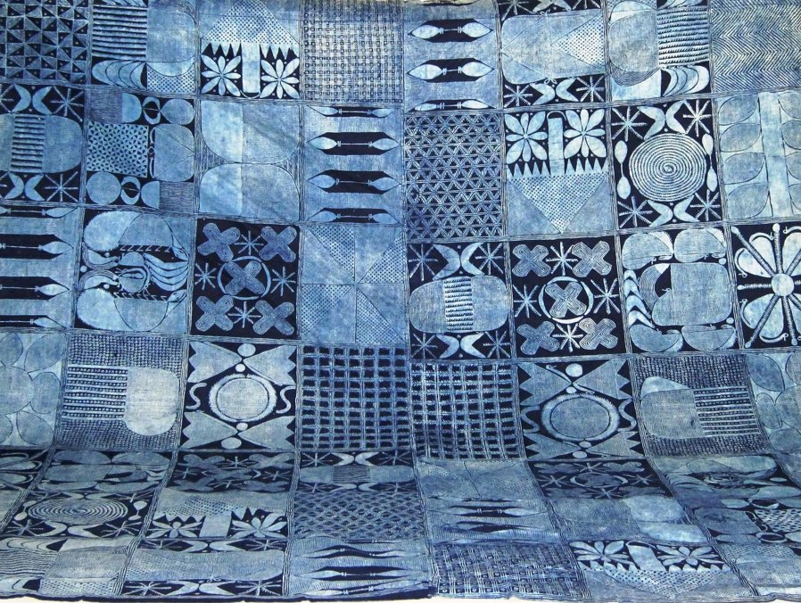 Adire textile, indigo-dyed cloth made in south-western Nigeria by Yoruba women, using a variety of resist-dyeing techniques #WomensArt