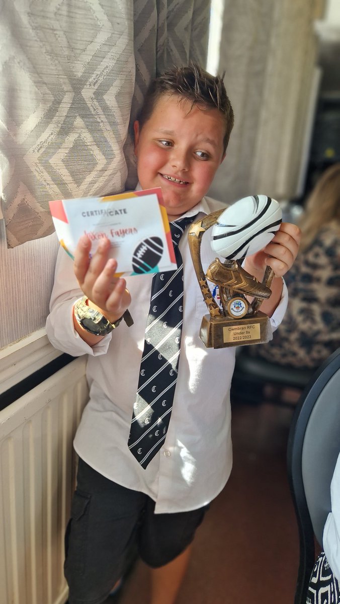 stapleton_jen's tweet photo. What a great end of U8s season presentation for Jaxson and his team at Cwmbran RFC 🏉🥳 U9s we are ready for you! 
@YGCwmbran @WRU_Community 
@cwmbranrfc https://t.co/ktQGjnehr0