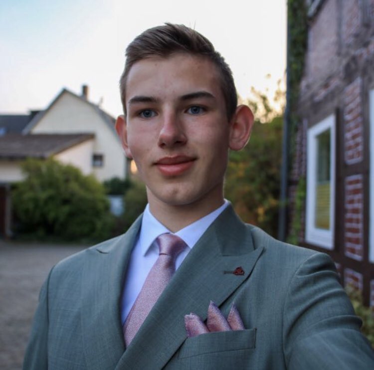 Herzlichen Glückwunsch Shilorya. Abi mit Glanz - Durchschnittlich geschafft.

<a href="/yariqo_/">yariqo</a> <a href="/Goatinger/">seligoatsen</a> @7Vape_e <a href="/selithedawg/">yuseli 💟</a> <a href="/briziNL/">𝓫𝓻𝓲𝔃𝓲</a> @Flxrianer <a href="/23zedio/">zedio davidabifujaku35</a> <a href="/ShirinDavid/">Shirin David</a>