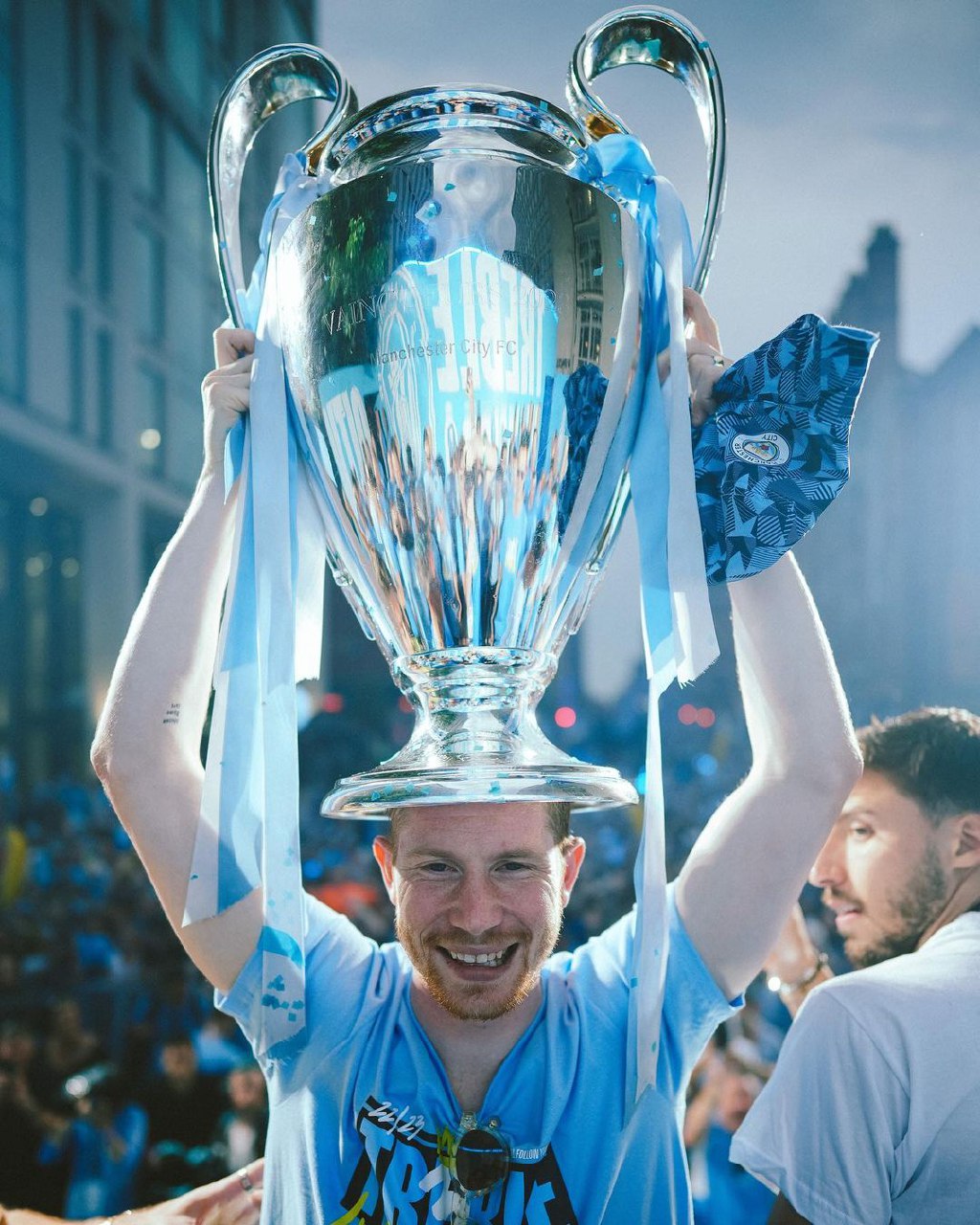 Happy Birthday KING Kevin De Bruyne.

The greatest midfielder ever to grace in the Premier League. Bar None 