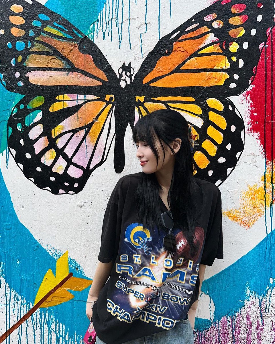 SubjectKpop's tweet photo. Momo's Instagram update

"Photos taken by mother and father📹🦋"

#TWICE #트와이스 @JYPETWICE https://t.co/0e2Y50Ng8X