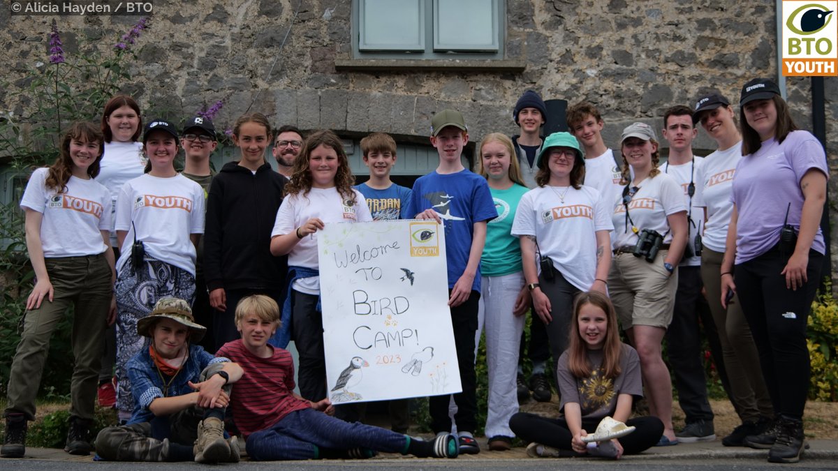 🏕️ News from Bird Camp Wales 2023  

Earlier this month, BTO Youth staff and volunteers hosted a Bird Camp for 15 young wildlife enthusiasts at <a href="/NTWales/">Niaz Taj</a>'s Stackpole Centre. Read all about their adventure 👉 bto.org/community/news…

#BTOYouth #BirdCamp #YouthInNature <a href="/BTO_Cymru/">BTO Cymru</a>