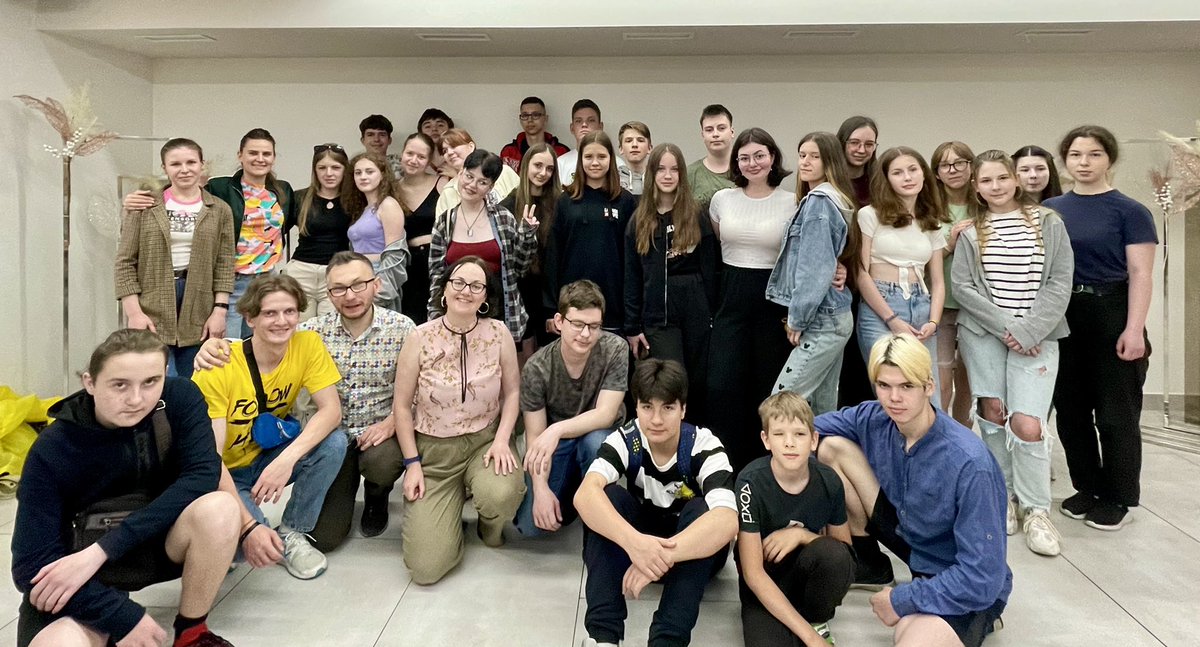 I was deeply moved by the stories of these teenagers.  The war destroyed their lives, but they say: "We survived loneliness, losses and fear, so now we can better understand other refugees".
Together, we can turn their trauma and tragedy into their strength