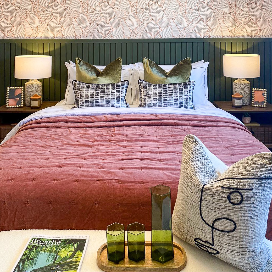 edwardthomasint's tweet image. Unleash your inner boho using this Banana Leaf Wallpaper in warm terracotta and white. This on-trend colourway adds warmth and energy to your room #wallpaperwednesday #wallpapers #interiordesign #homedecor #wallpaperdecor #interiorstyling #edwardthomasinteriors