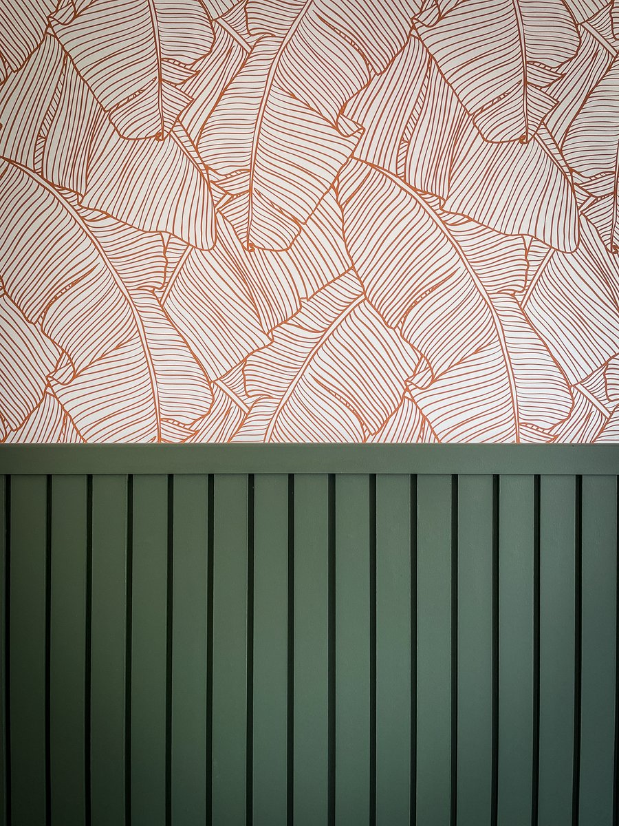 edwardthomasint's tweet image. Unleash your inner boho using this Banana Leaf Wallpaper in warm terracotta and white. This on-trend colourway adds warmth and energy to your room #wallpaperwednesday #wallpapers #interiordesign #homedecor #wallpaperdecor #interiorstyling #edwardthomasinteriors