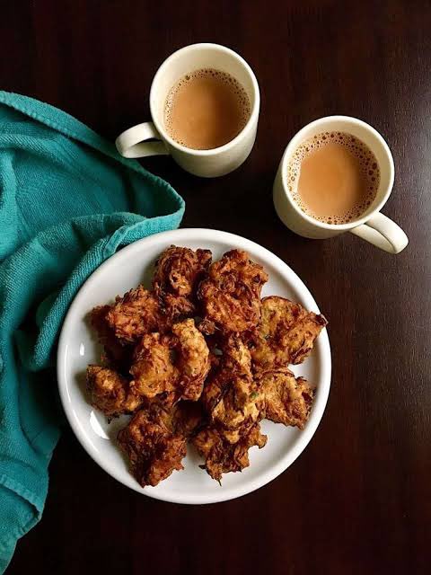 The chai pakoda and gupshup kinda weather 
#Mumbai #monsoon #mumbairains #Wednesdayvibe