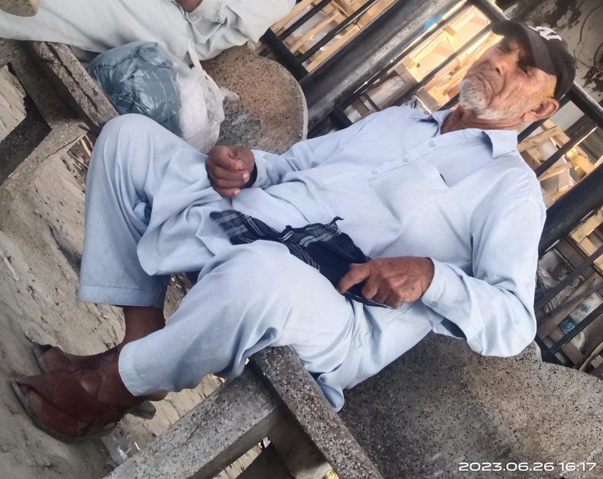 یہ مال مویشی منڈی لگاتار آتا ہے باٹم ہے لیکن بڑی عمر کے پسند ہے میں انکو پشاور نوشہرہ پنجاب اکوڑی ہر میلے میں دیکھتا رہتا ہوں پچھلے میلے ملا تھا ۔لیکن وہ بڑی عمر کے ٹاپ پسند کرتا ہوں