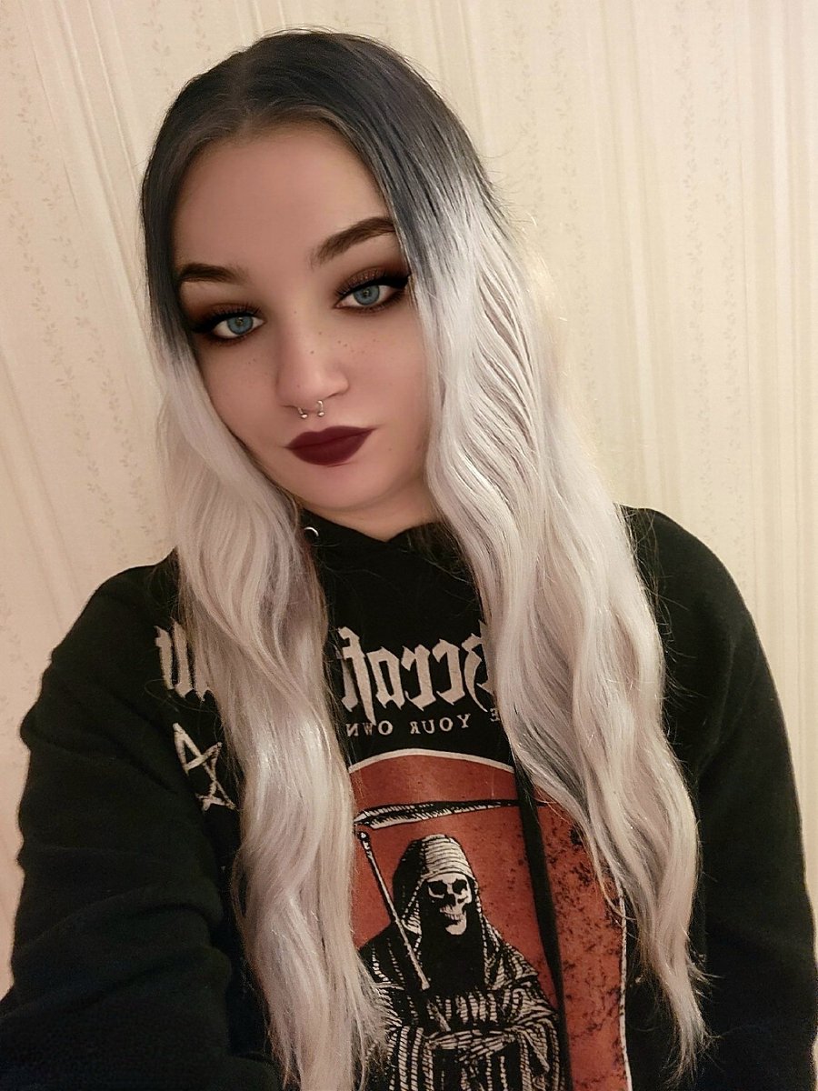 SideEyeQueen666's tweet photo. ♡♡♡

#blackcraft #beserk #musician #musiciangirl #alternative #alternativegirl #goth #gothgirl #gothic #gothicgirl #kawaii #kawaiigirl #gamer #gamergirl #metalhead #metalheadgirl #piercings #pierced #tattoos #tattooed #likeforlike #followforfollow #spamforspam https://t.co/BIYkvathJ7