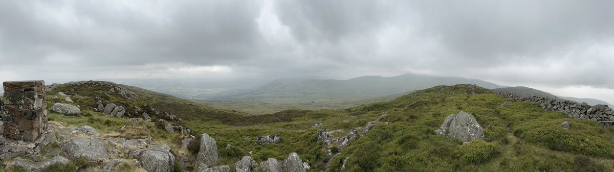A gorgeous hike up Tal y Fan yesterday! 🏴󠁧󠁢󠁷󠁬󠁳󠁿