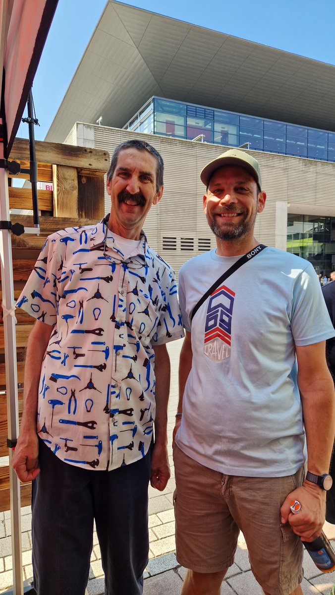 Hatte auf der Eurobike übrigens eventuell einen kurzen Fanboy Moment. 

#ifyouknowyouknow