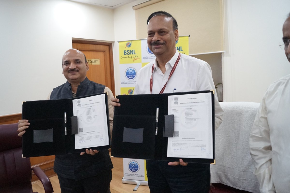 BSNLCorporate's tweet photo. #BSNL and #ECIL signed a MOU of strategic alliance in various telecom offerings viz. SDWAN, Security Systems, Surveillance Systems,eSCADA, Smart  Meters, etc. bundled with BSNL connectivity solutions of all flavours. (1/2) https://t.co/HoGipJCy4Z