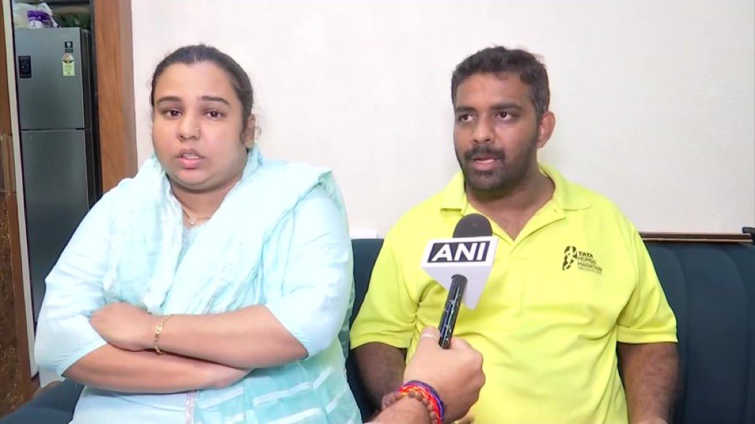 They are Mohsin Sheikh & Yasmin Khan.

They live in JP Infra Housing Society.

They brought lambs to their residence to butcher on #BakraEid.

Other residents opposed it.

Butchering animals inside residential complex is illegal in Maharashtra.

Now FIR is lodged against them.