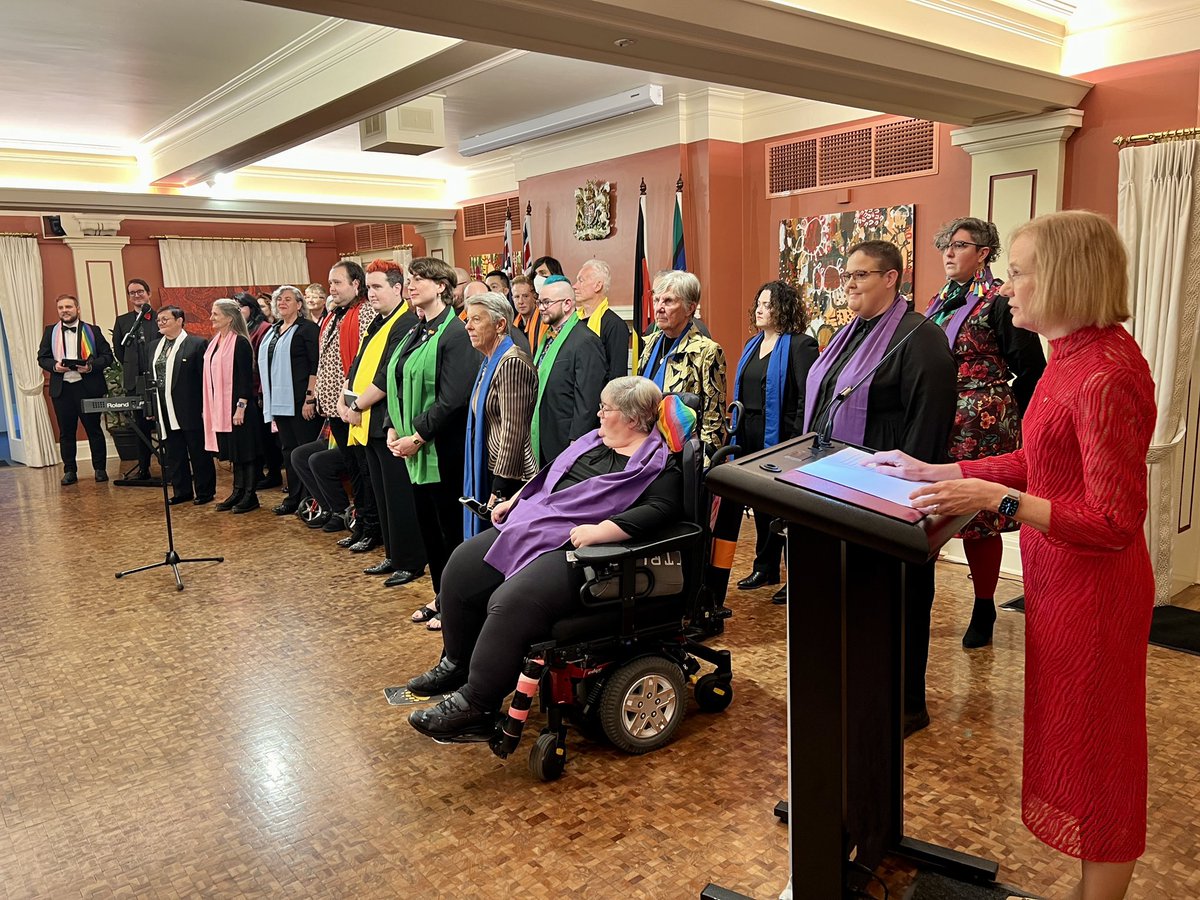 QldGovernor's tweet photo. This evening, the Governor hosted a reception at Government House in support of the Brisbane Pride Choir’s 25th Anniversary. https://t.co/g9BabriGDU