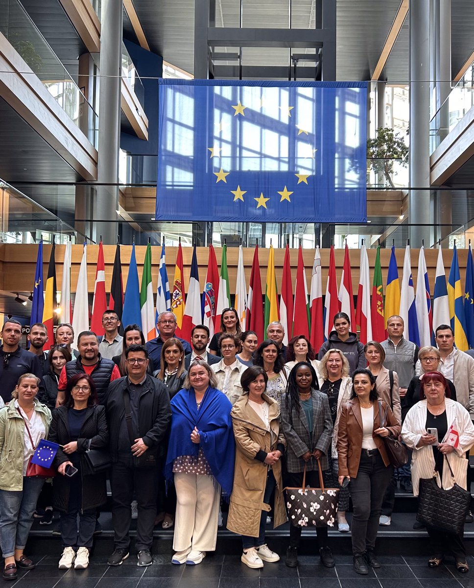 Buttercup_Anna's tweet photo. During the last two months, I went to the European Parliament on two different occasions. I had the pleasure of working for a more democratic EU with Panel 9 of #ESA23 
Grateful for once in a lifetime opportunities 🙏🏽 https://t.co/SX0R5bTsqC