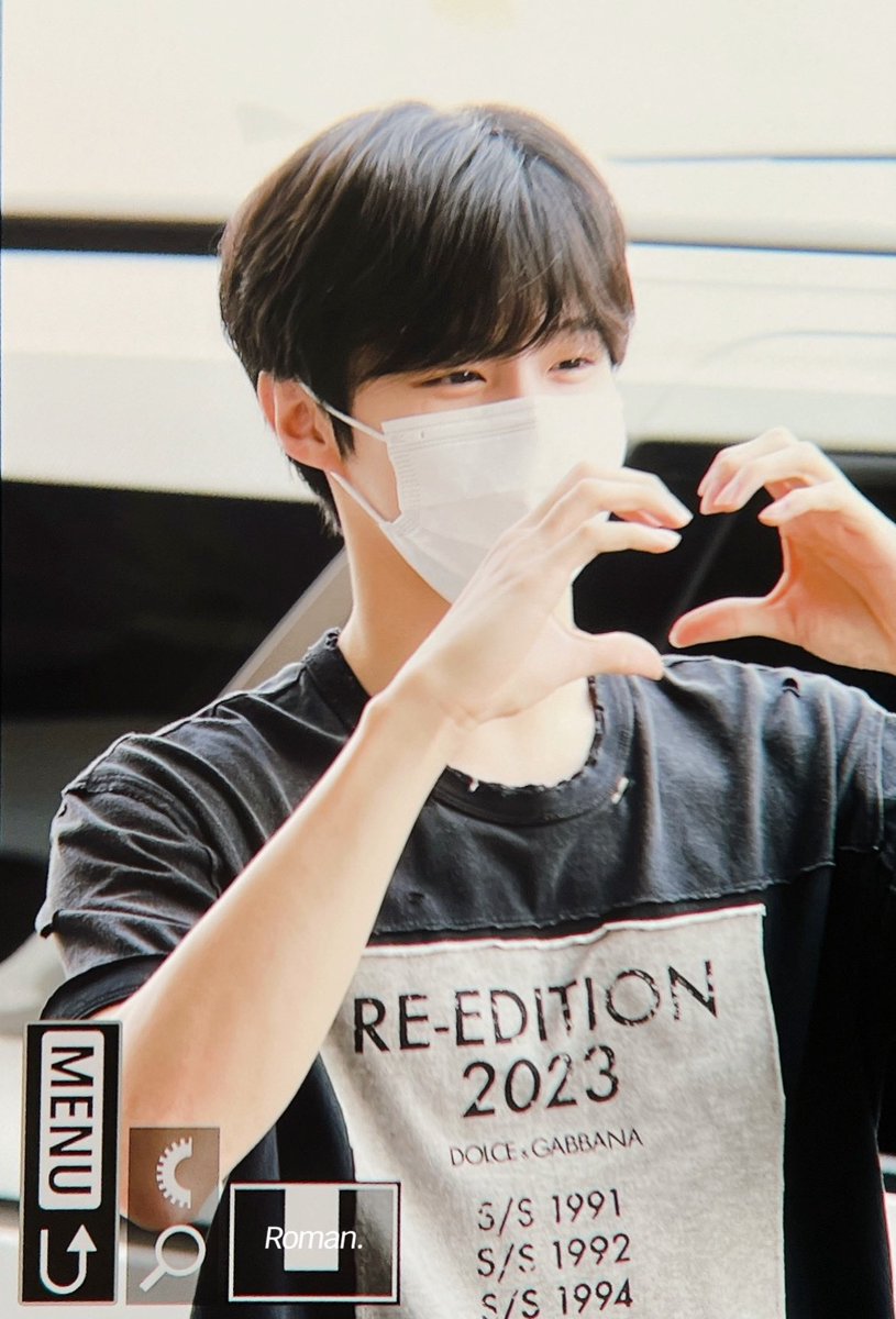 𝙍𝙤𝙢𝙖𝙣. tweet media