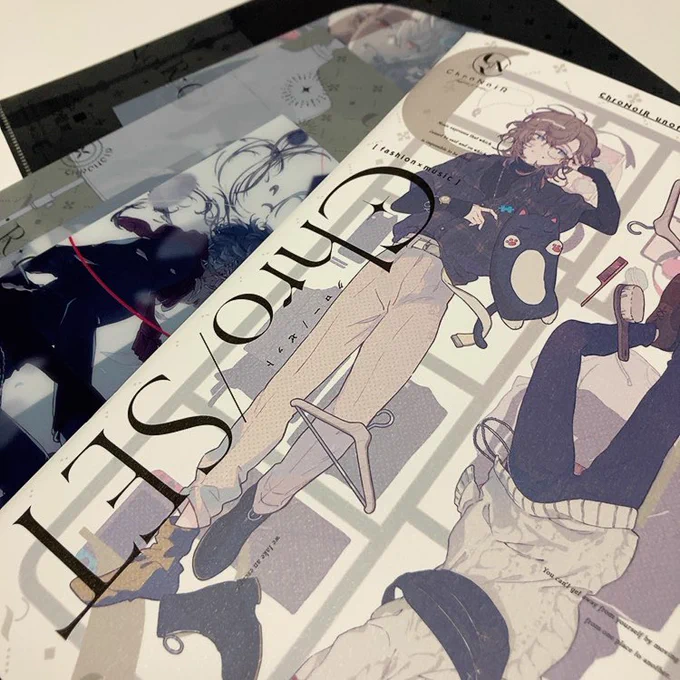 みっ君さんののわ本が届きました 表紙のクリアなインクの盛りにかわいー!!てキャッキャッしてたらとんでも素敵な遊び紙が現れたので一旦本を閉じて休憩しています  世の中のよい物を上手に使える人が作った物のお裾分けありがてえありがてえ もう楽しい