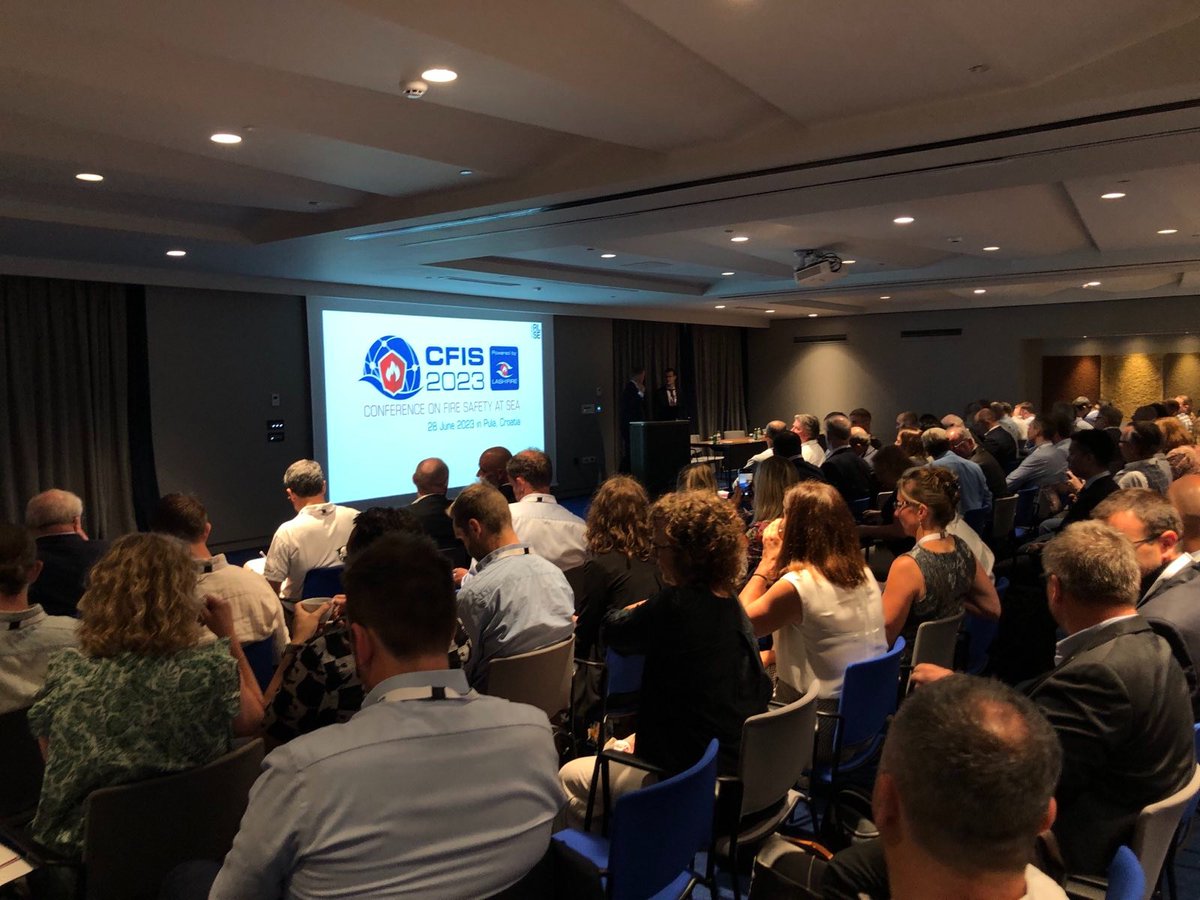 LASH FIRE tweet media