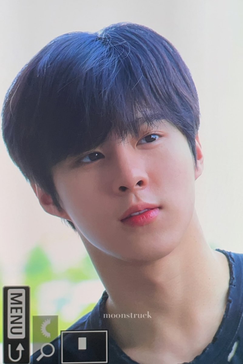 moonstruck1027's tweet photo. 230628 

김우석, 이기적 비주얼 자랑

#김우석 #KIMWOOSEOK https://t.co/fHFaM7F1I0