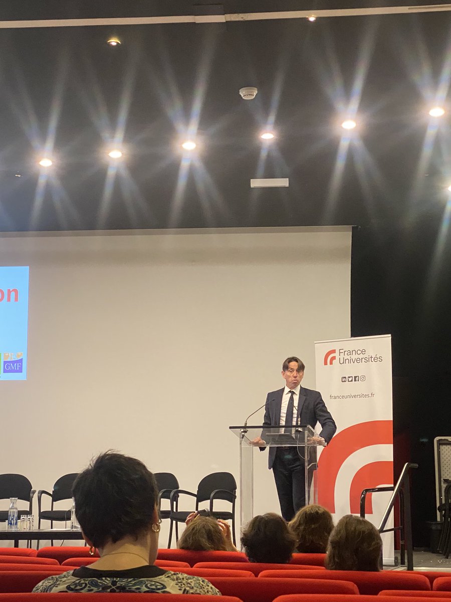 Ouverture du colloque « sport, science, innovation » organisé par <a href="/FranceUniv/">France Universités</a> @DeanLewisFR en présence de <a href="/MCLemardeley/">MC Lemardeley</a> <a href="/Karim_Ziady/">Karim Ziady</a>