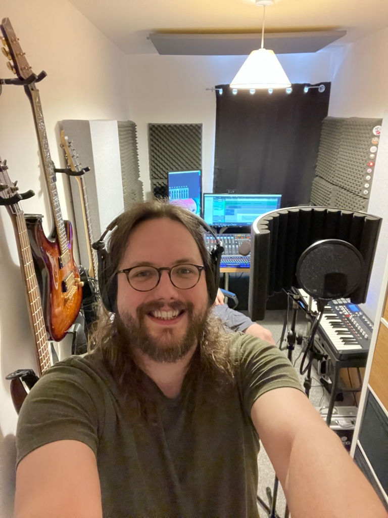 dscomposing's tweet photo. Back in at Composed Audio HQ recording vocals for the upcoming concept album.

#Vocal #Vocals #Singer #ConceptAlbum #Album #NewMusic #OriginalMusic #DSComposing #ScottishComposer #Composer #Composing #MusicComposition #Audio #Music #MusicProduction #ComposerLife #StudioLife https://t.co/bN0dpMMxtf
