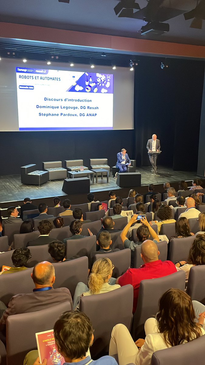 Resah_fr's tweet photo. D.Legouge « Notre centrale d’achat proposera dès la rentrée une offre complète de solution, notre centre de ressources lancera études et projets pilotes visant à explorer l’intérêt de la création de plateformes logistiques à l’échelle régionale notamment en IDF » #RobotsAutomates https://t.co/jie1Jv8p7B