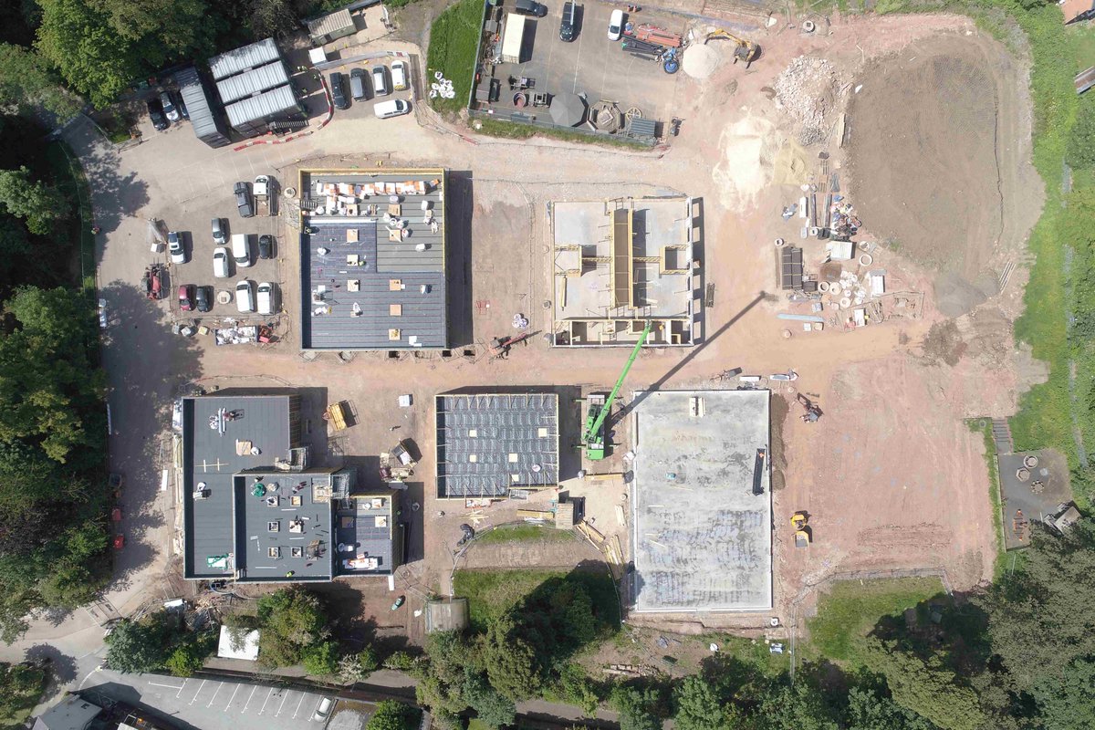 It's great to see work progressing on @stmarysderby pioneering new eco school 🌎 All of the five main single storey structures have been erected and the process of cladding them with cedar is well underway 😊 Read more on the @derbyshire_live website: bit.ly/436PD0O