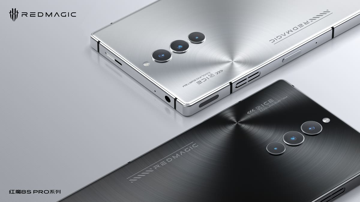 CeotechI's tweet photo. RedMagic 8S Pro mostra il design ufficiale prima del lancio
#120Hz #6000mAh #80W #Amoled #Android13 #Flagship #GameNews #GamingPhone #Notizie #Nubia #RedMagic #RedMagic8SPro #RedMagicOS6 #Smartphone #Snapdragon8PlusGen2 #TechNews #Tecnologia #Telefonia
https://t.co/lUfmGwFlYT https://t.co/u6UrztgwqR