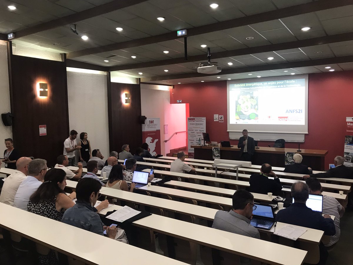 A @INSPEacPoitiers a #angouleme aujourd’hui, lancement du colloque sobriété énergétique pour la promotion des #sciences #industrielles de l’ingénieur & de la #technologie. Soutenu par la @NvelleAquitaine.