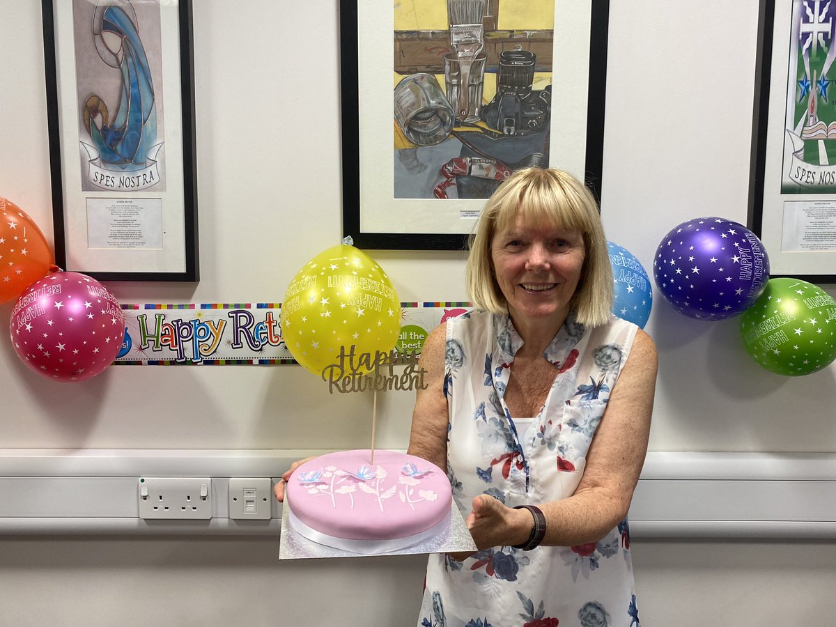 HolyRoodRCHigh's tweet photo. We say a fond farewell to June Falconer, Admin officer, who retires in the summer after an astonishing 48 years of service within CEC. 👏🏻 🎉 

June has dedicated over 40 of  those years to Holy Rood and has been a tremendous support to our school community. 💜

#HappyRetirement https://t.co/awUOLNgulI