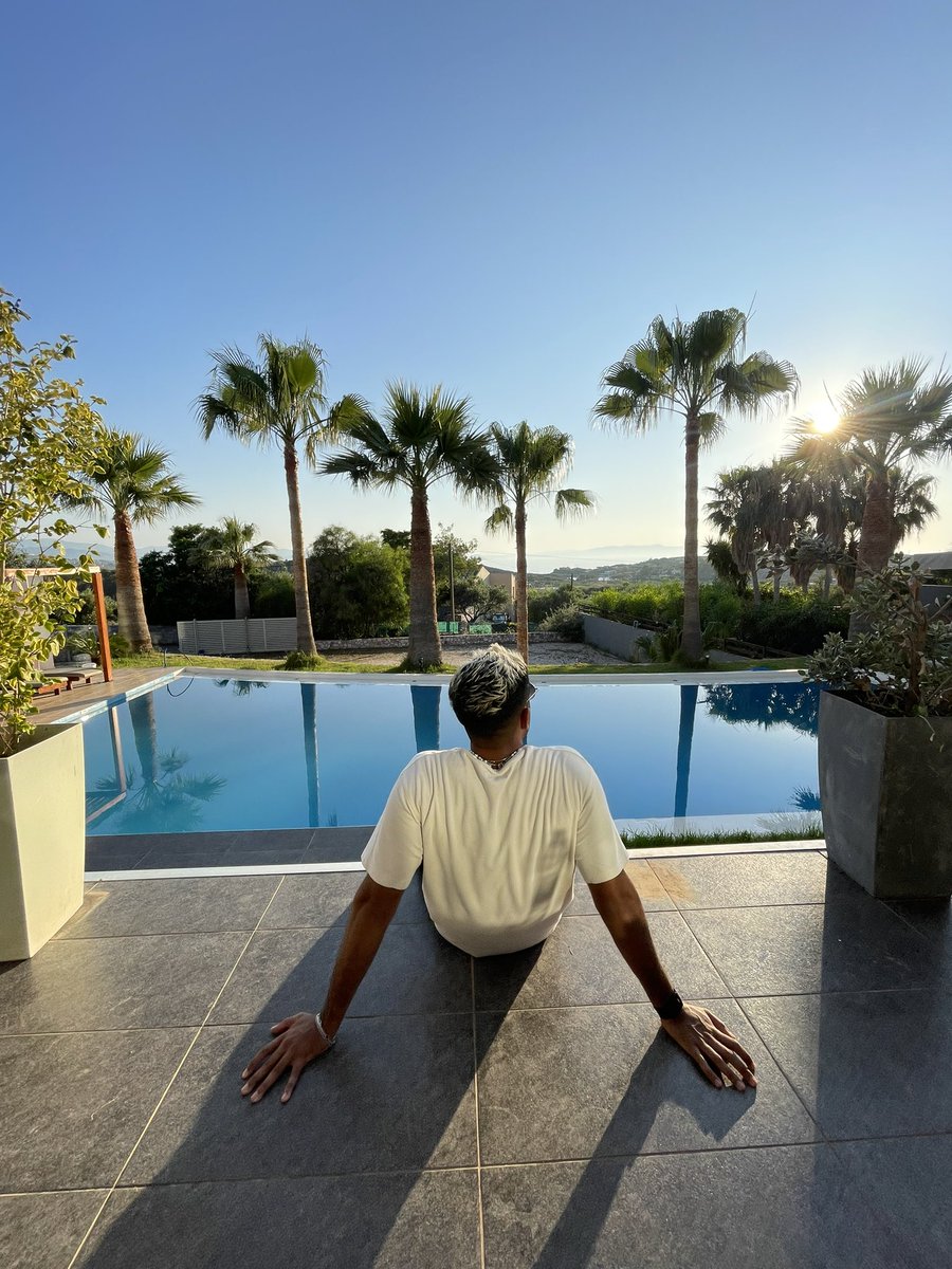 KRbets_'s tweet photo. Nice long &amp; well needed break over the summer with no domestic &amp; very little international football. Posting a link to a Telegram channel where I’ll be posting more information in the coming weeks of how I’ll operate for the 23/24 season🏦📈⚽️ https://t.co/ptdOlh8yf1 https://t.co/CoU7zTUHfj