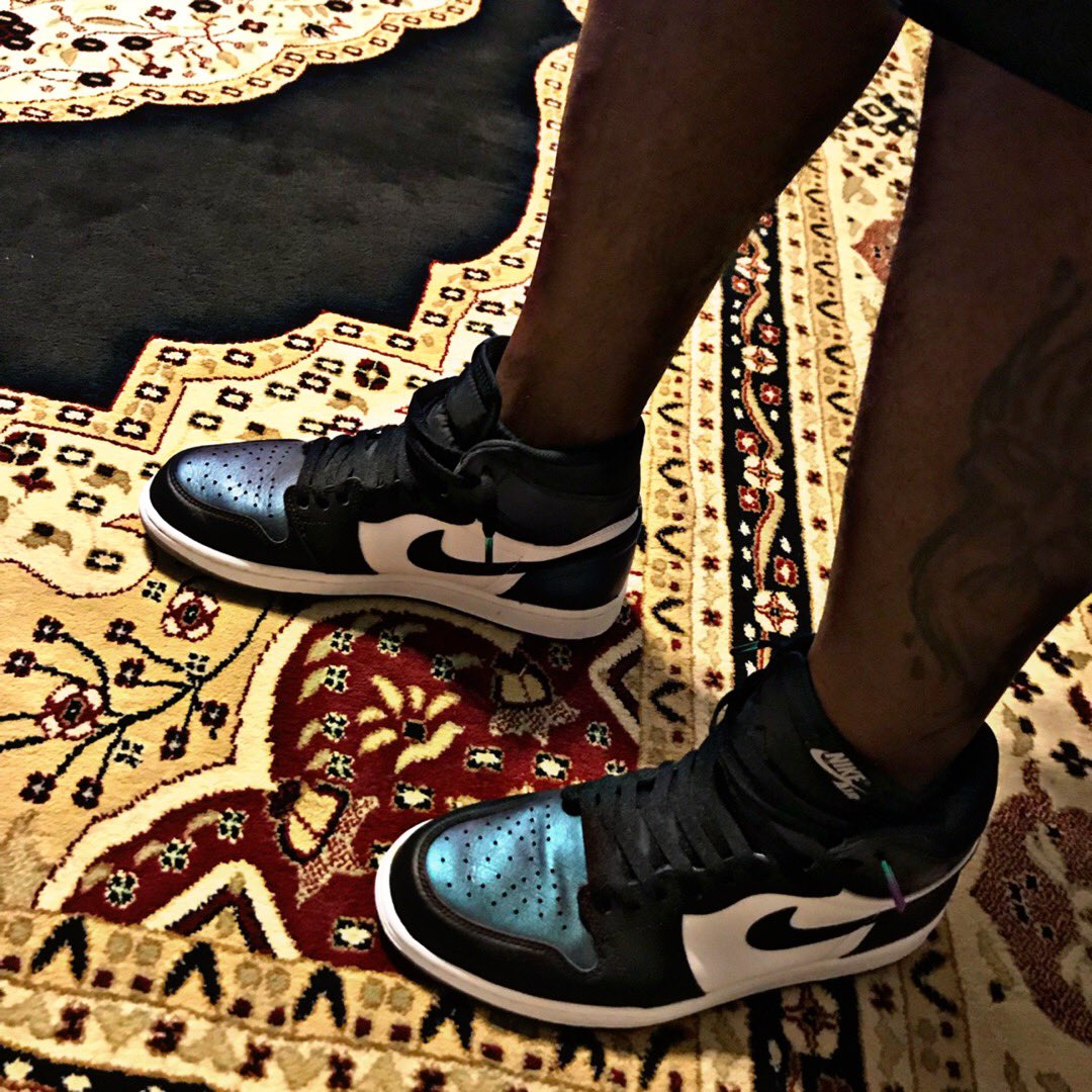 ANewell9's tweet photo. @NitaBonitax Definitely a dope pair https://t.co/25bJaaMUzn