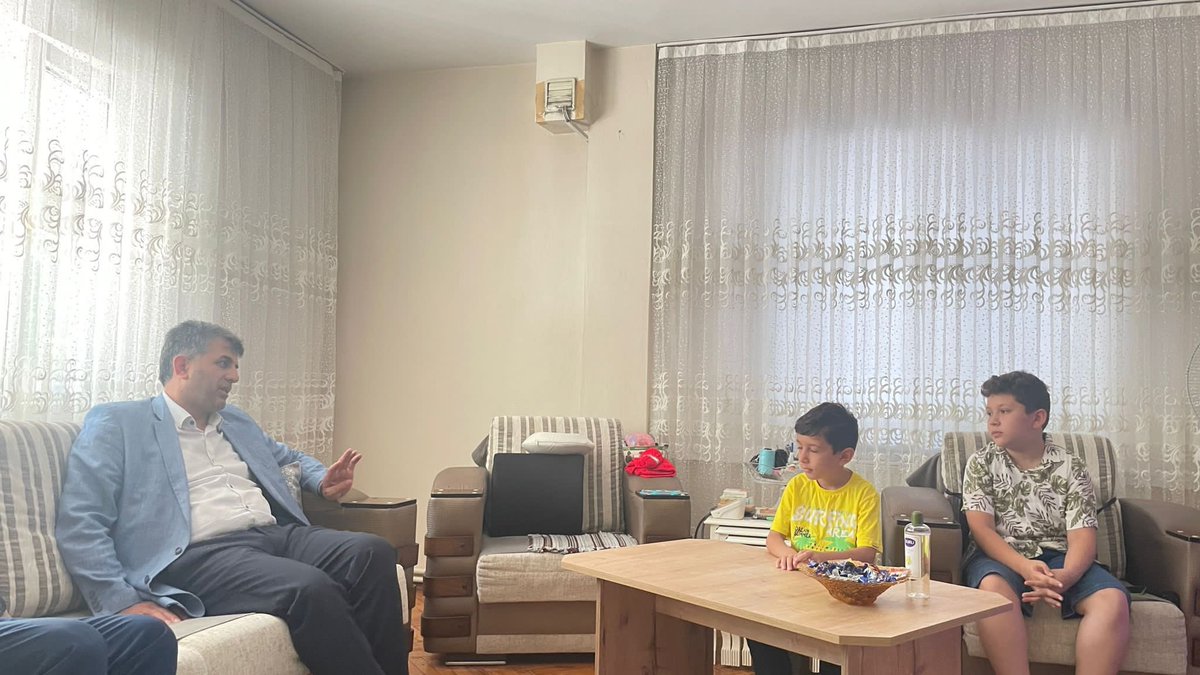 rustemtuysuz's tweet photo. Merkez mahallemizde mahalle sakinlerimizi ziyaret ettik.

@erkankandemir 
@osmannurika https://t.co/LSOOqjCamh