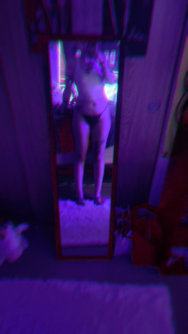 Franky Bear’s pics and videos