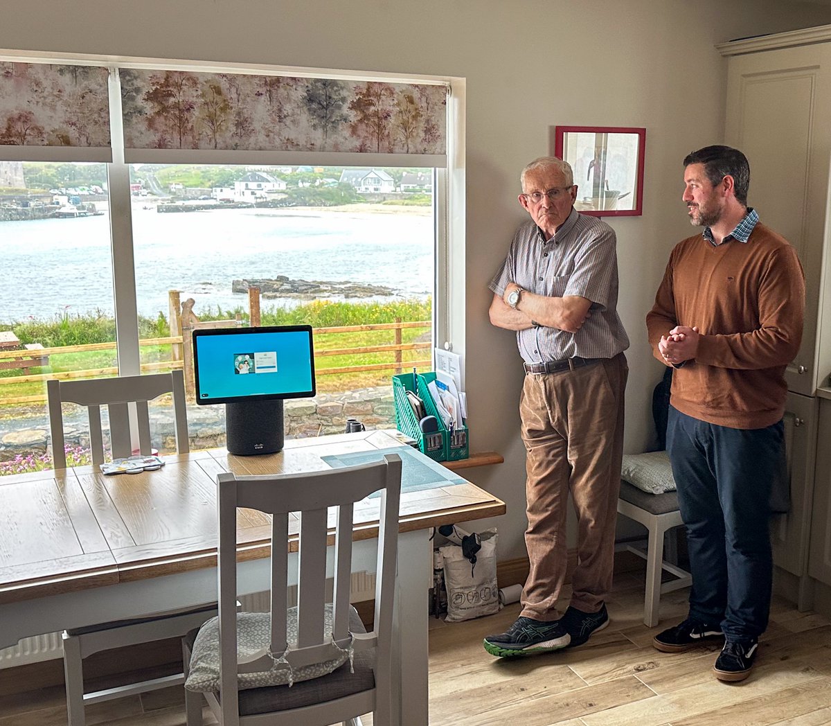 The Innovation team were delighted to spend the day on Clare Island for Home Health Outreach Day to discuss the amazing telemedicine initiatives taking place on the island. Everyone got to see MADRA the robot dog in action and see the real benefits of innovation #clareisland