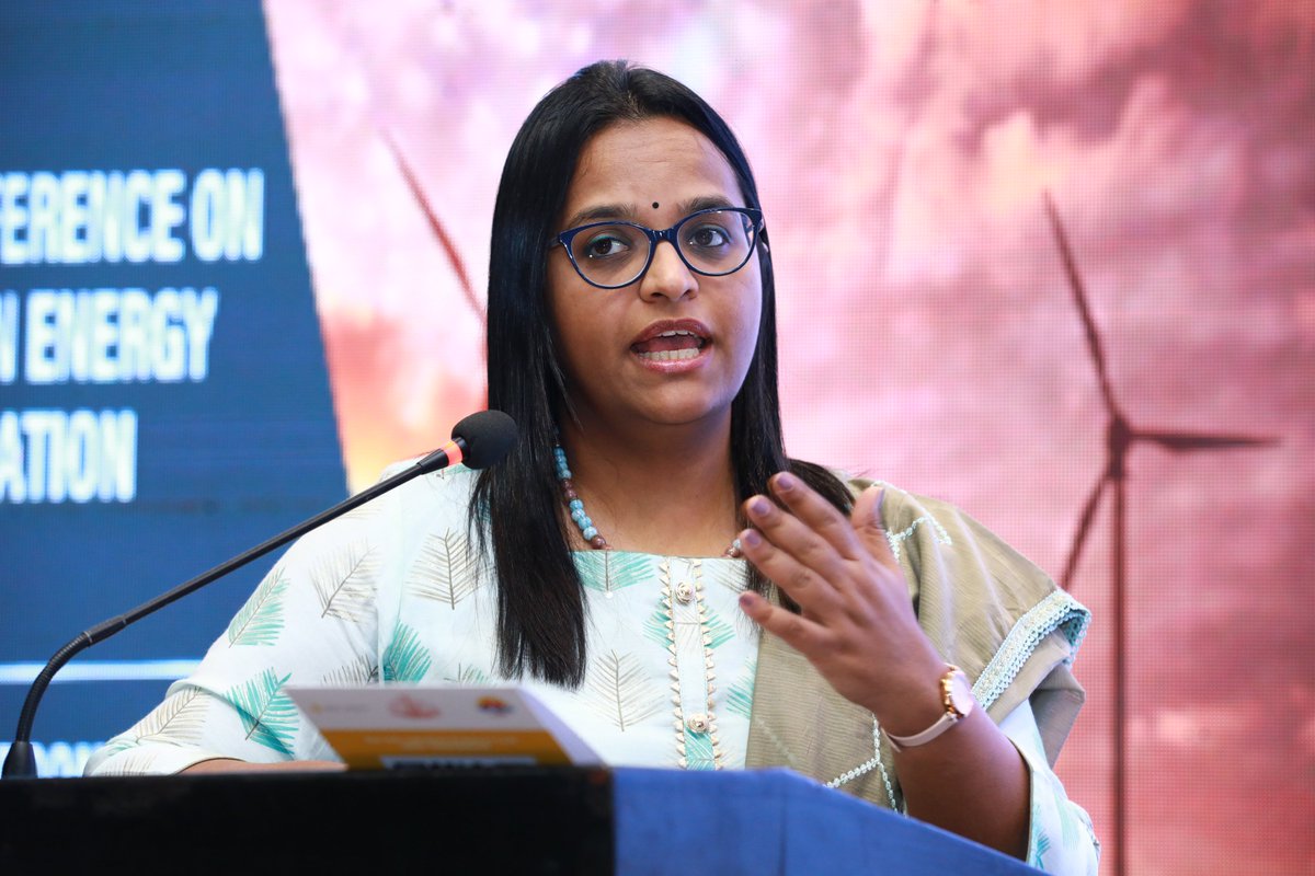 WRIIndia's tweet photo. Inaugural session highlights: Welcome Address by @bharathjairaj, Inaugural address by Shri. K R Jyothilal IAS, Special Address by Dr. K Ravi Raman, and presentation by @SandhyaSRagavan. 
#CleanEnergyConference #KeralaTransformation (2/5) https://t.co/ujvkxf05YK