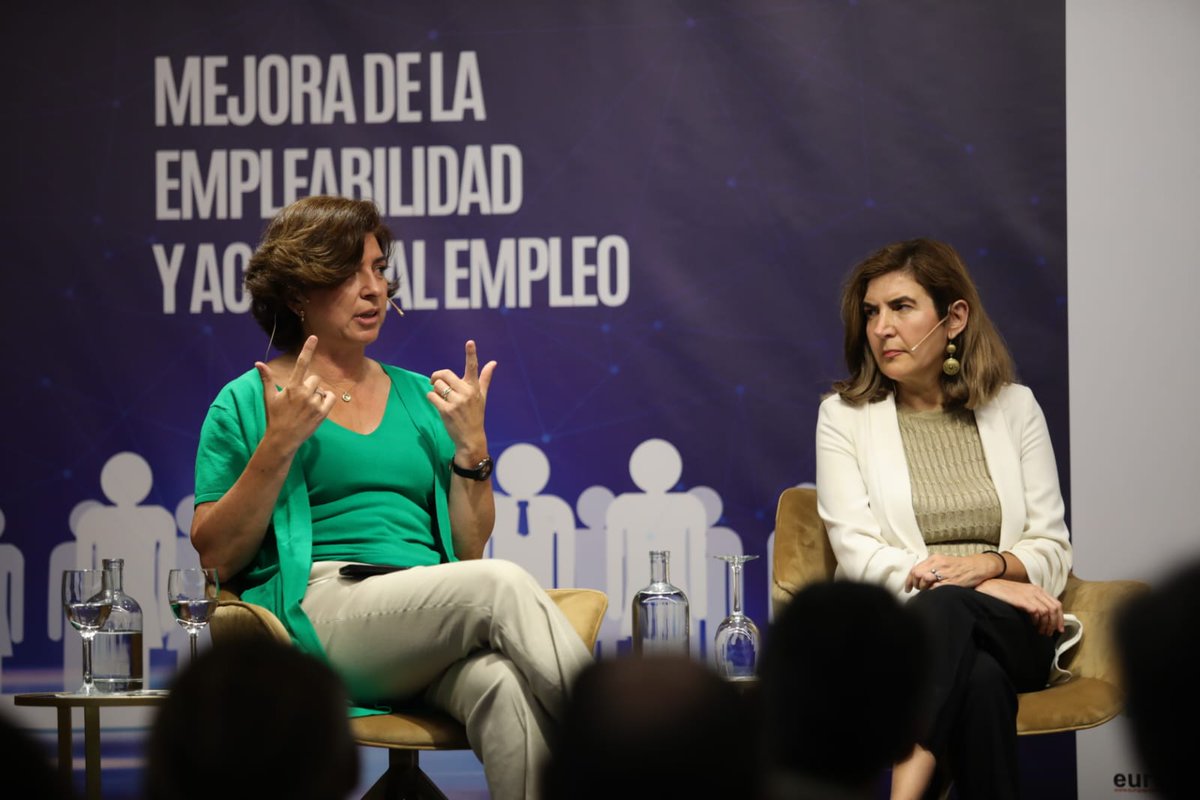 EPAndalucia's tweet photo. Macarena Gutiérrez, directora general de @Atlantic_Copper, subraya la importancia de "trabajar en ser una empresa atractiva para captar el talento en las propias universidades" #EPCEUEmpleabilidad https://t.co/2YCXLFOzy0