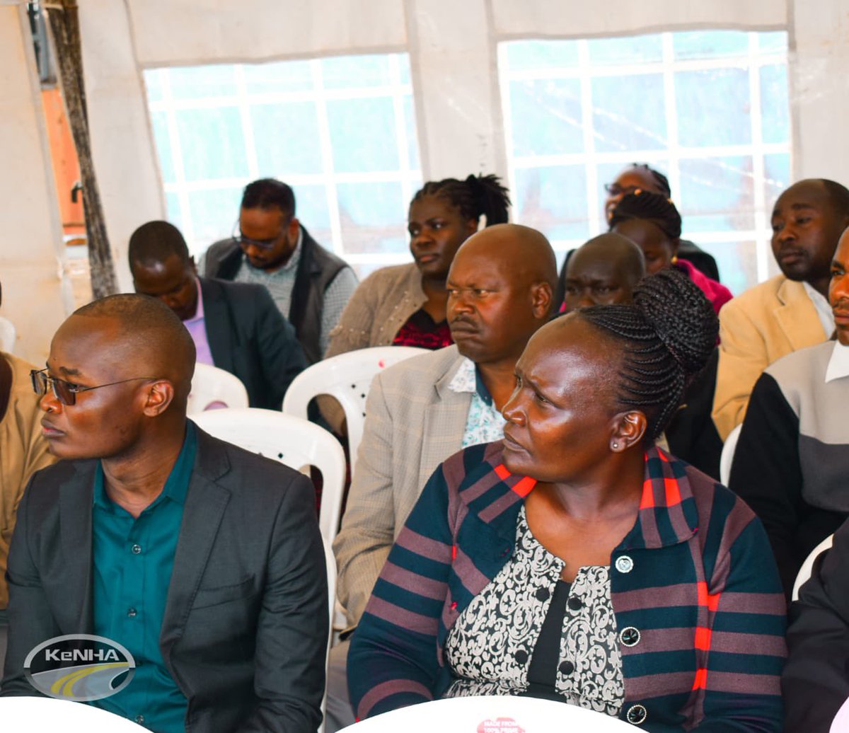 KeNHAKenya's tweet photo. The Kenya National Highways Authority, North Rift Region, led by senior Eng. Benjamin Anambo, brought together Contractors, representatives from the National Environment Management Authority (NEMA), the Local Administration and County Government's of Uasin Gishu, Elgeyo-Marakwet, https://t.co/cZxYBTLQWq