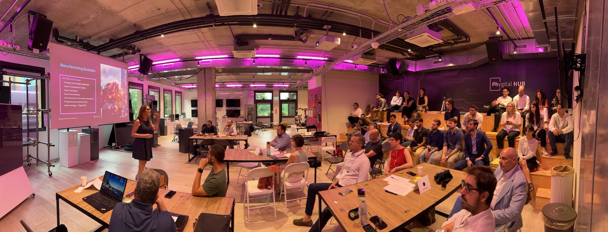 Siamo live dal Phygital Hub di <a href="/GELLIFYgroup/">GELLIFY</a> per l'evento di lancio del programma 2023!
Un caloroso benvenuto a bordo alle nove startup selezionate  🚀

Pronti per accelerare l’innovazione insieme a noi?
#digitalmanufacturing