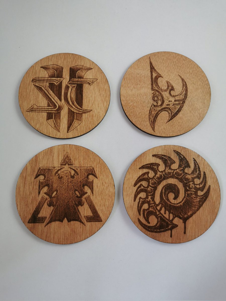 TrollsHut tweet media