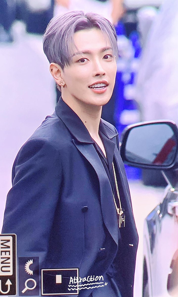 230628 샤넬 #에이티즈 #ATEEZ #홍중 #HONGJOONG #섹시뽀쨕홍중 #항상보고싶홍