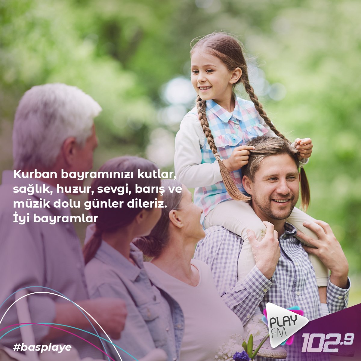 Hayatta olmayanların özlemi ile yanımızda olanların kıymetini bileceğimiz nice bayramlara...