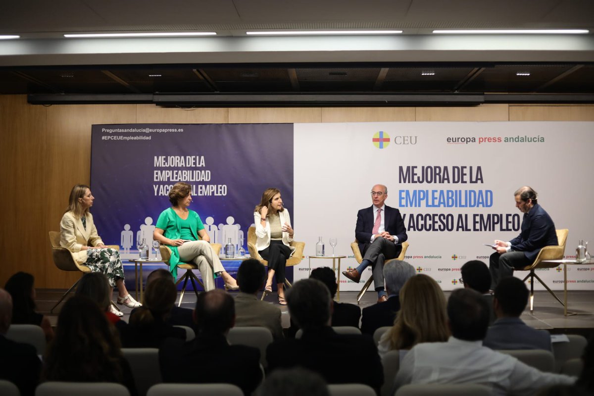 Javier Tello, director general de <a href="/CEUAndalucia/">CEU Andalucía</a>, enumera claves para la empleabilidad de sus universitarios: "Tolerancia a la frustración, capacidad de liderazgo, pensamiento crítico y formación permanente" #EPCEUEmpleabilidad