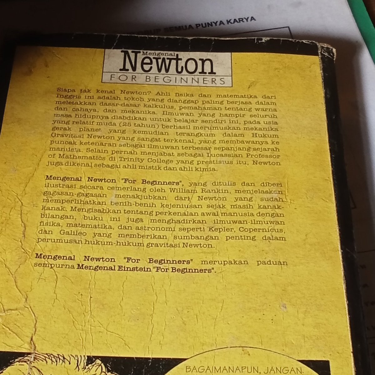 Greenerpyn's tweet photo. Ini bukunya, 
Ada yg punya buku versi ini?
Judulnya #newtonforbeginers 
#books #newton https://t.co/w4HFnZjpko