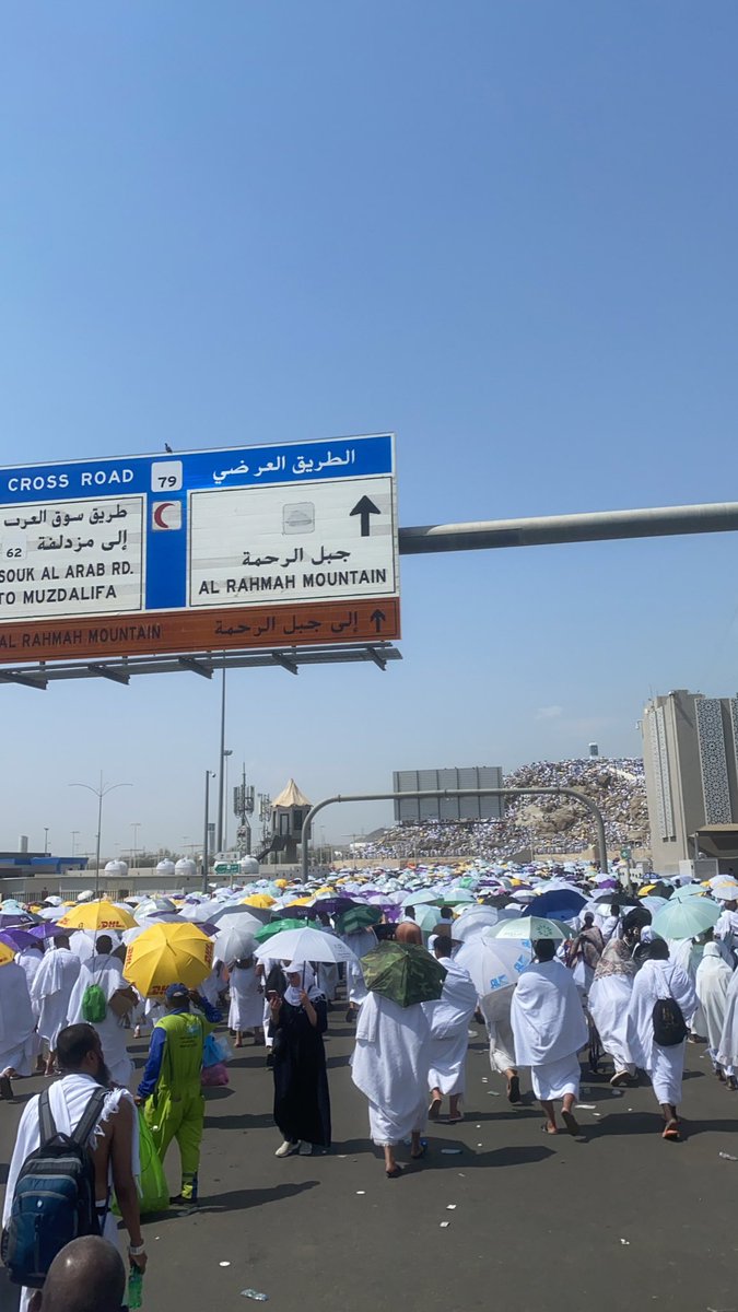 imsa5_'s tweet photo. الحَمدُ للهِ الَّذي بَلَّغَنا الوُقوفَ بِعَرَفات 🥰♥️ https://t.co/D1ck17e8Q2