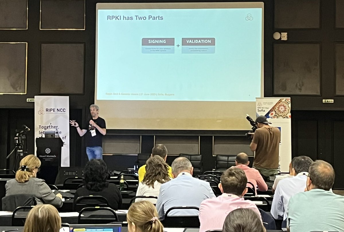 _GeriPetrova's tweet photo. Right now at the @ripencc Days in Sofia: ROA signing party and advanced routing security. https://t.co/aoB28QMIjn